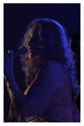 (Image: Donna in Closeup)