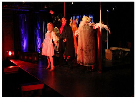 (Image: El Gallo continues to spins Luisa)