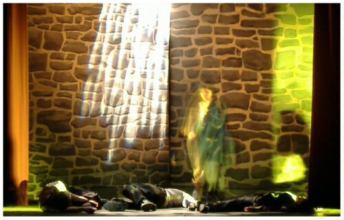 (Image: Escape through the Sewers of Paris)