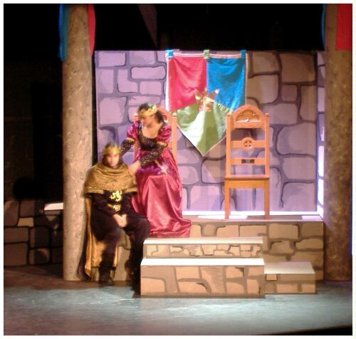 (Image: The Queen and Prince in the Throne
Room)