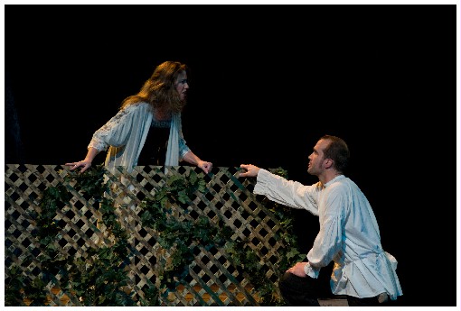 (Image: Juliette and Romeo at the Balcony)