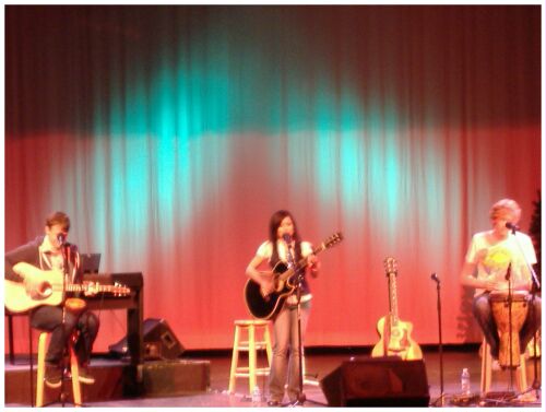 (Image: Chelsea and her Backup Musicians)